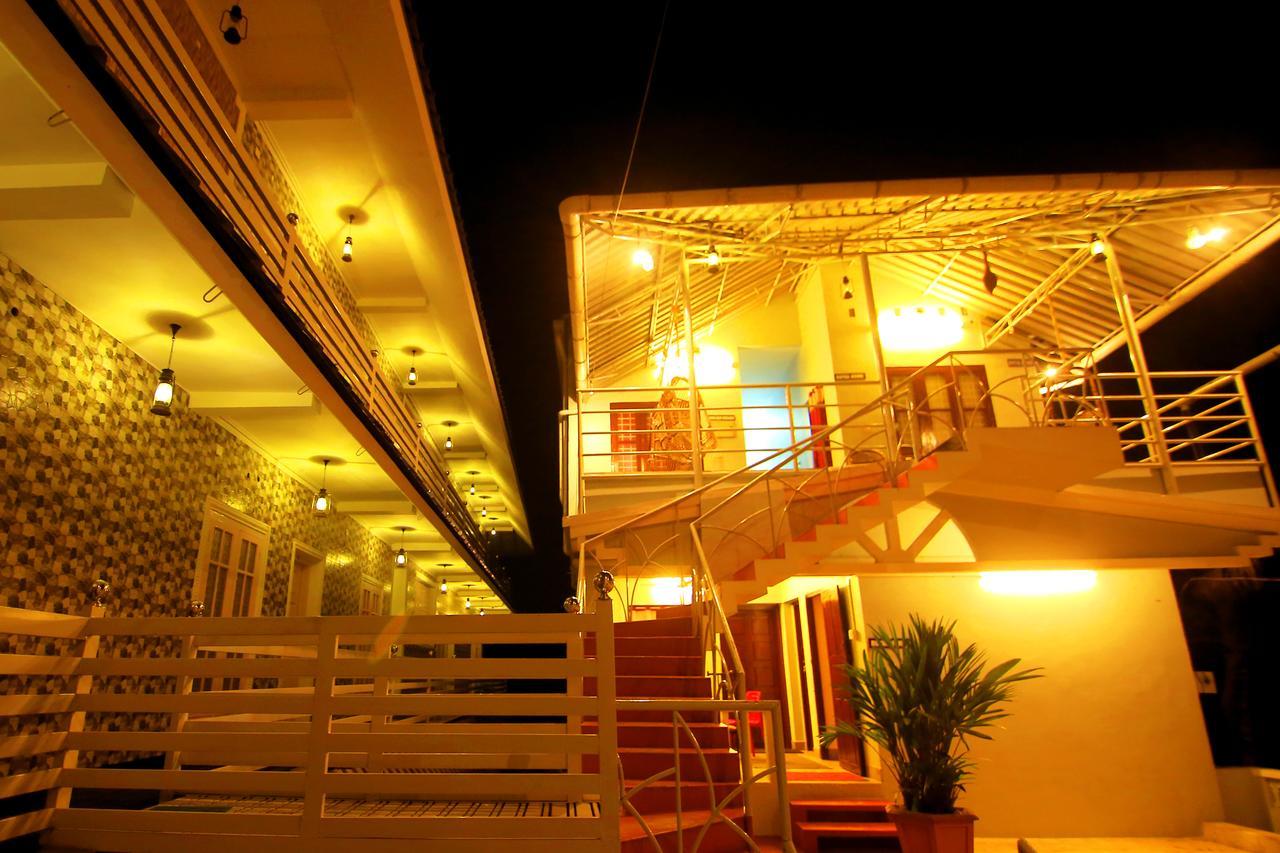 Oyo 4867 Royal Homes Alappuzha 외부 사진