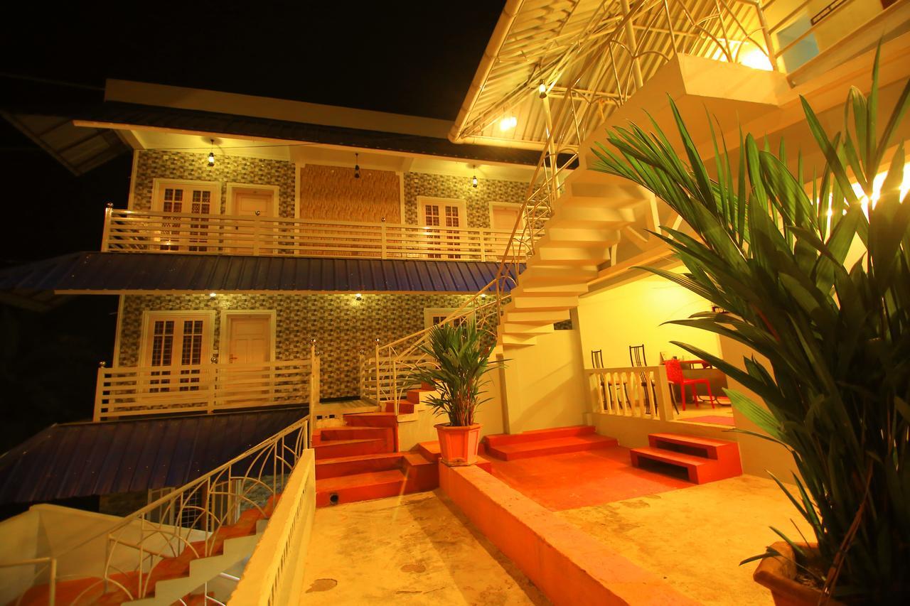 Oyo 4867 Royal Homes Alappuzha 외부 사진