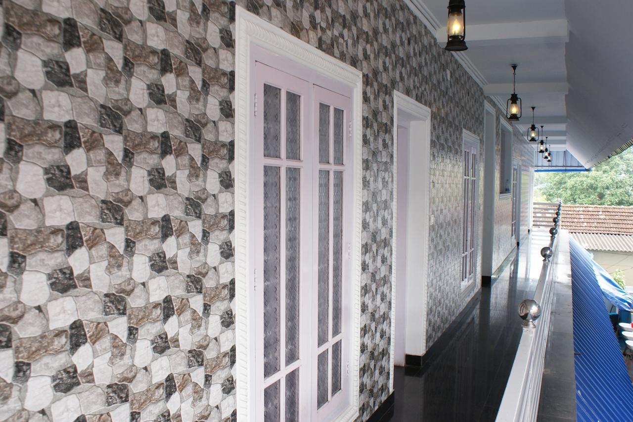 Oyo 4867 Royal Homes Alappuzha 외부 사진