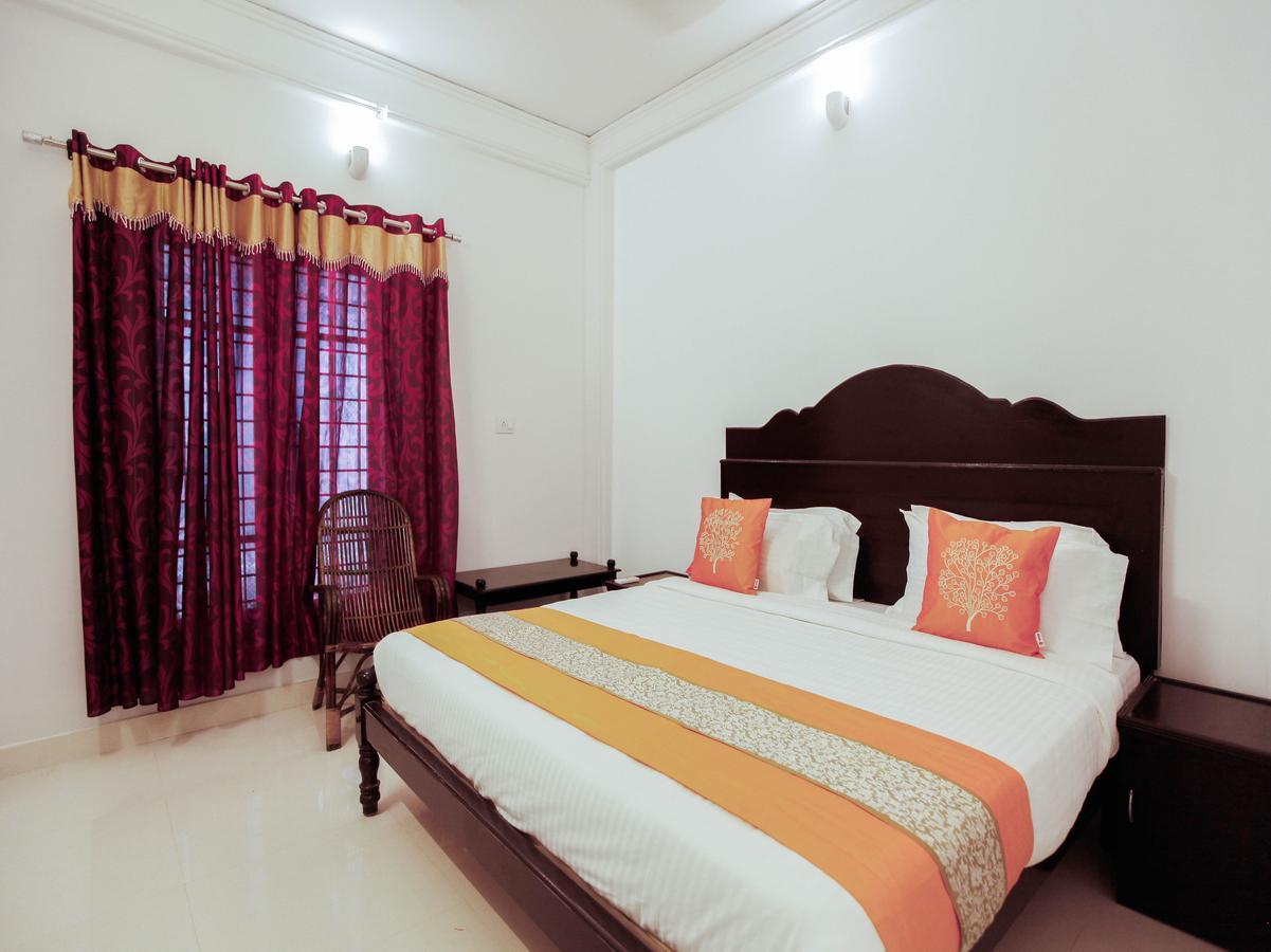 Oyo 4867 Royal Homes Alappuzha 외부 사진