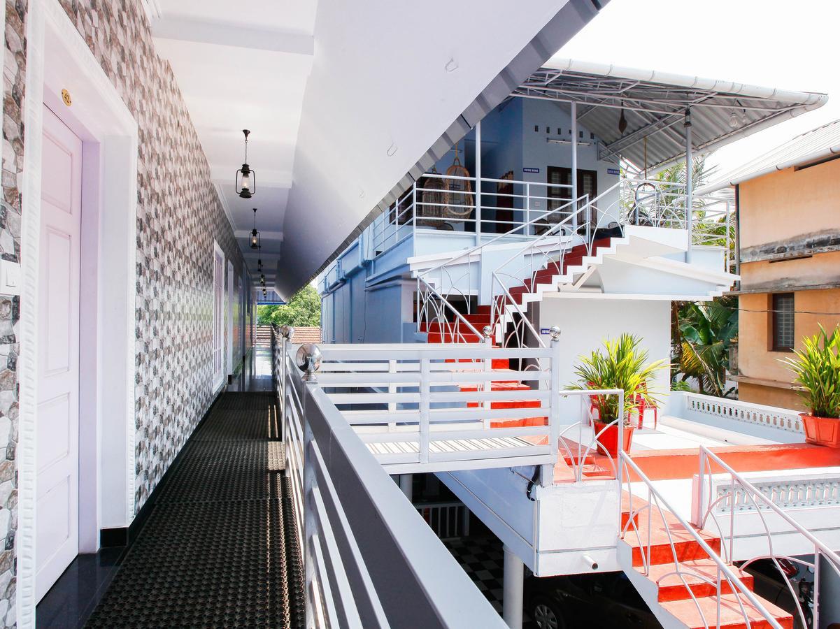 Oyo 4867 Royal Homes Alappuzha 외부 사진